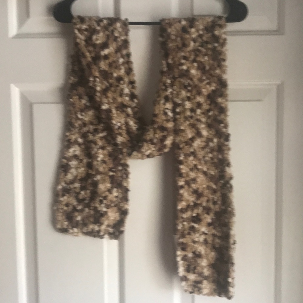 Super soft “popcorn” scarf